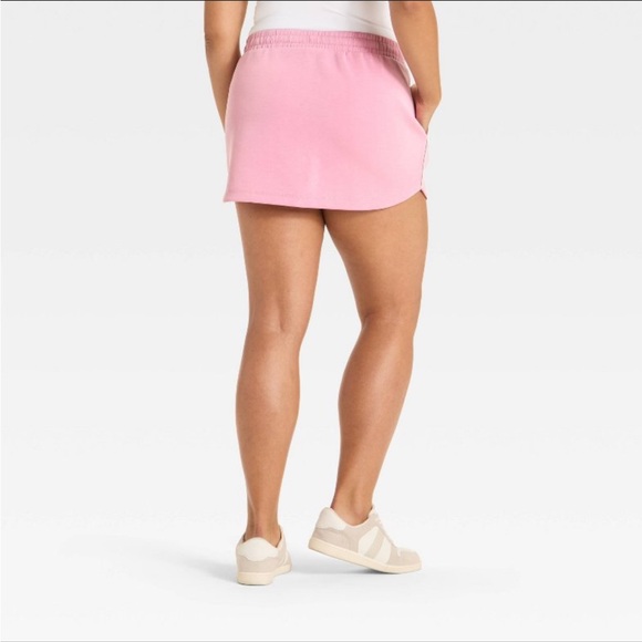 💜🆕 NWT All In Motion Airy Sleek Skort 💜 - Picture 2 of 3
